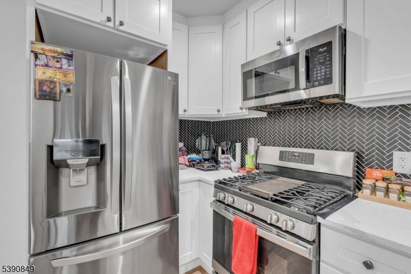 Interior, Kitchen, Stainless Steel Appliances