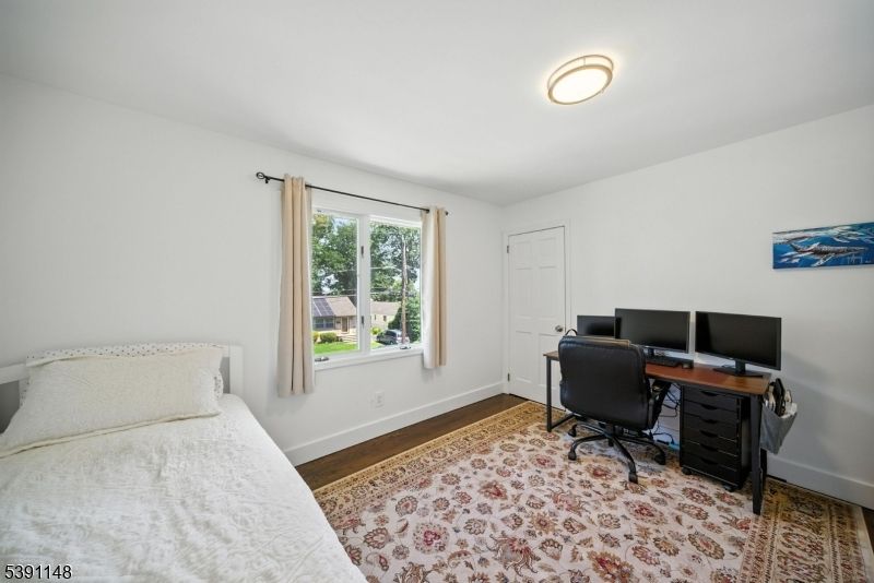 Bedroom, Home Office, Interior, Wood Texture Flooring