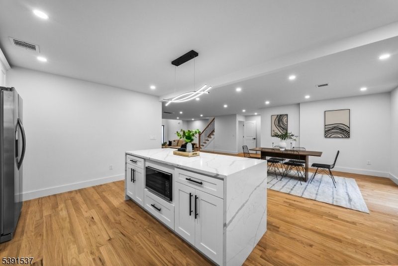 Dining room, Interior, Kitchen, Pendant Lights, Recessed Lighting, Wood Texture Flooring