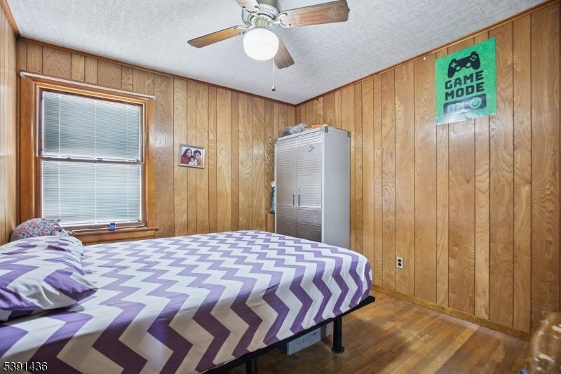 Bedroom, Interior, Wood Texture Flooring, Wooden Walls