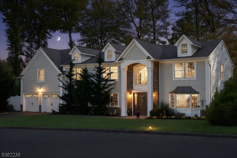 Attached, Exterior, Facade, Farmhouse