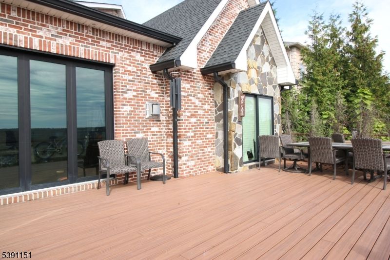 Exterior, Wood Texture Flooring