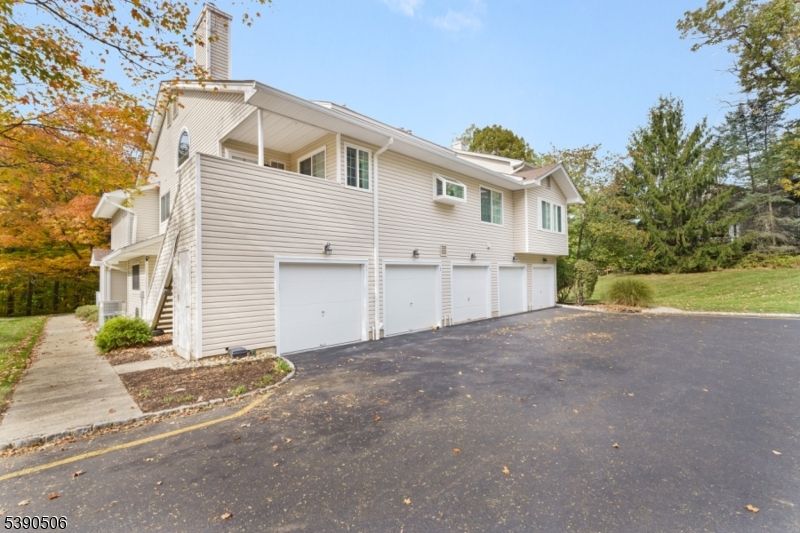 Attached, Exterior, Facade, Raised Ranch