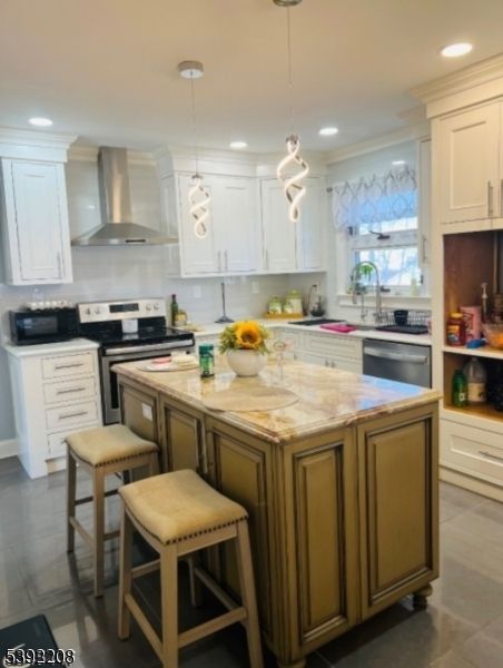 Interior, Kitchen, Pendant Lights, Recessed Lighting, Stainless Steel Appliances