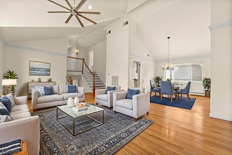 Chandelier, Dining room, Interior, Living room, Pendant Lights, Wood Texture Flooring