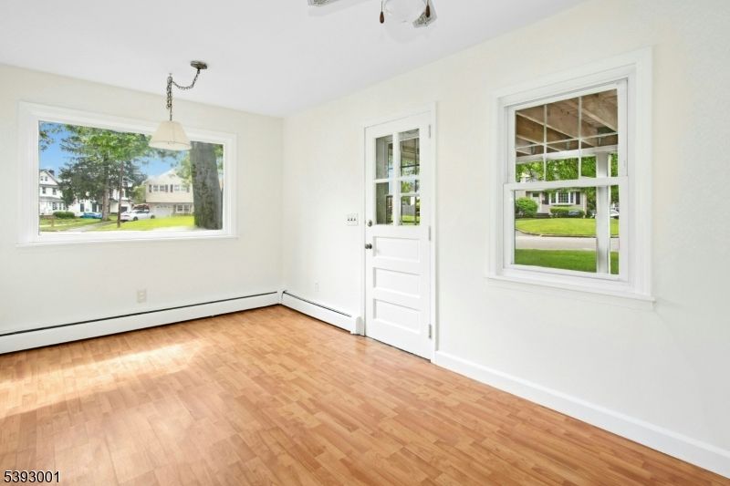 Empty room, Interior, Pendant Lights, Wood Texture Flooring