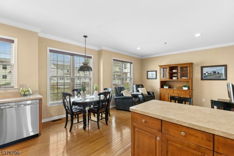 Dining room, Interior, Kitchen, Pendant Lights, Recessed Lighting, Wood Texture Flooring