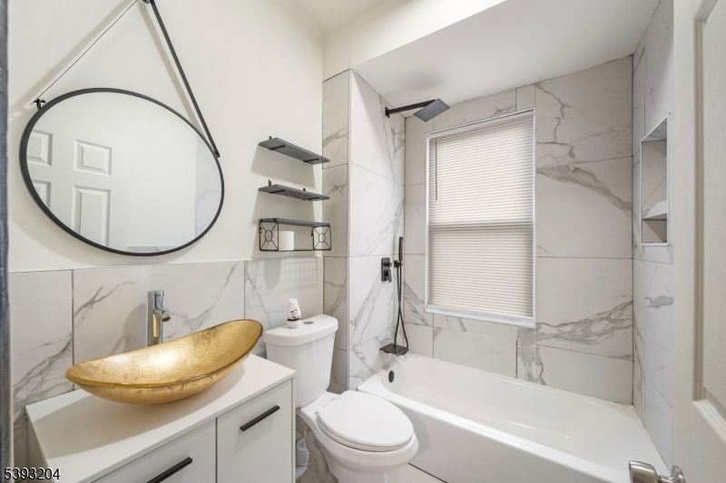 Bathroom, Interior, Marble Walls