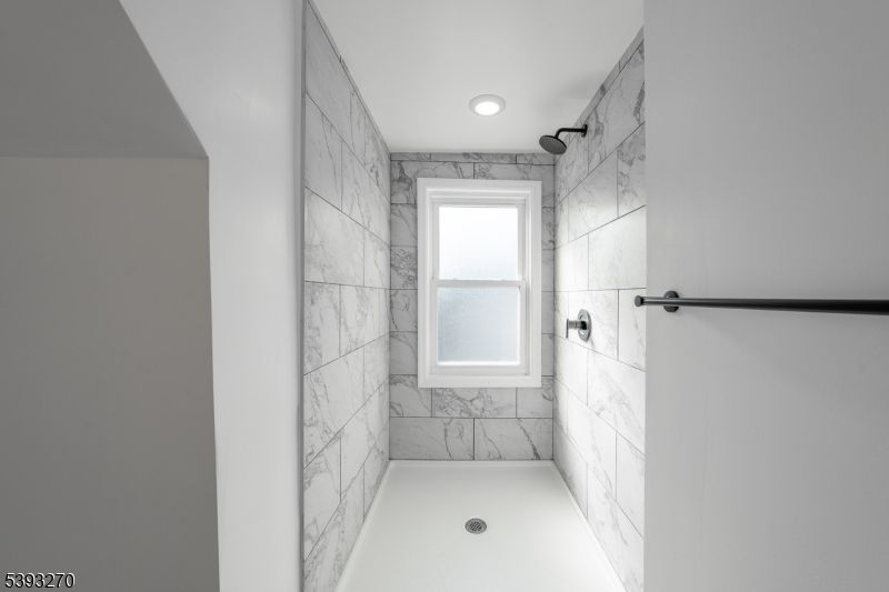Bathroom, Interior, Marble Walls, Recessed Lighting