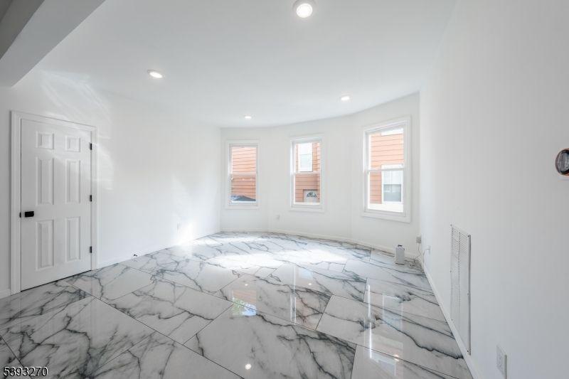 Empty room, Interior, Marble, Recessed Lighting