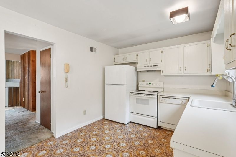 Interior, Kitchen, Washer