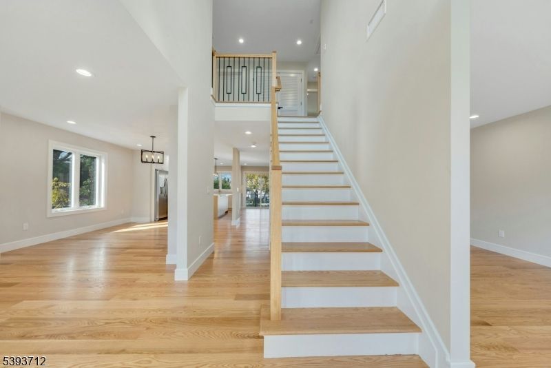Interior, Pendant Lights, Recessed Lighting, Wood Texture Flooring