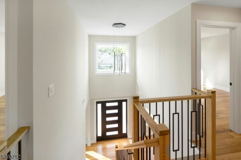 Interior, Pendant Lights, Wood Texture Flooring