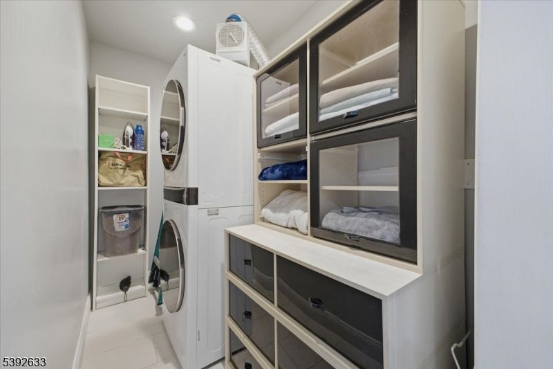 Interior, Recessed Lighting, Washer