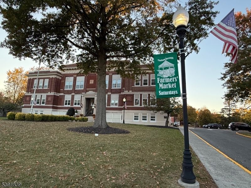 Exterior, Facade, Rowhouse