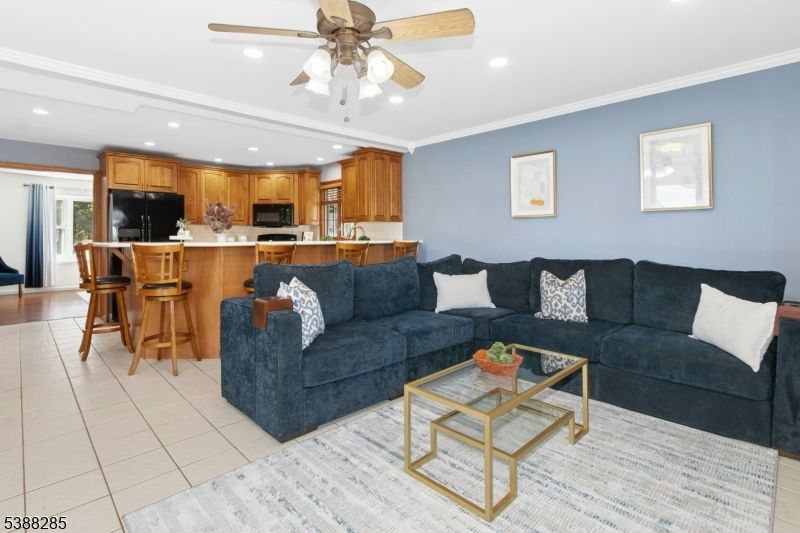 Interior, Kitchen, Living room, Recessed Lighting