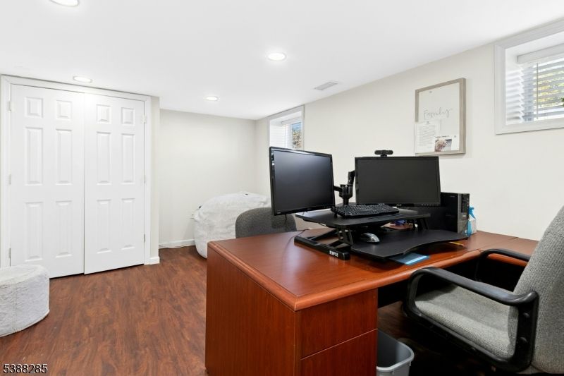 Home Office, Interior, Recessed Lighting, Wood Texture Flooring