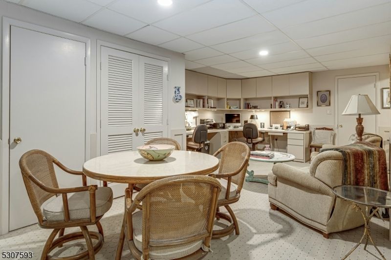 Dining room, Interior, Kitchen, Pendant Lights, Recessed Lighting