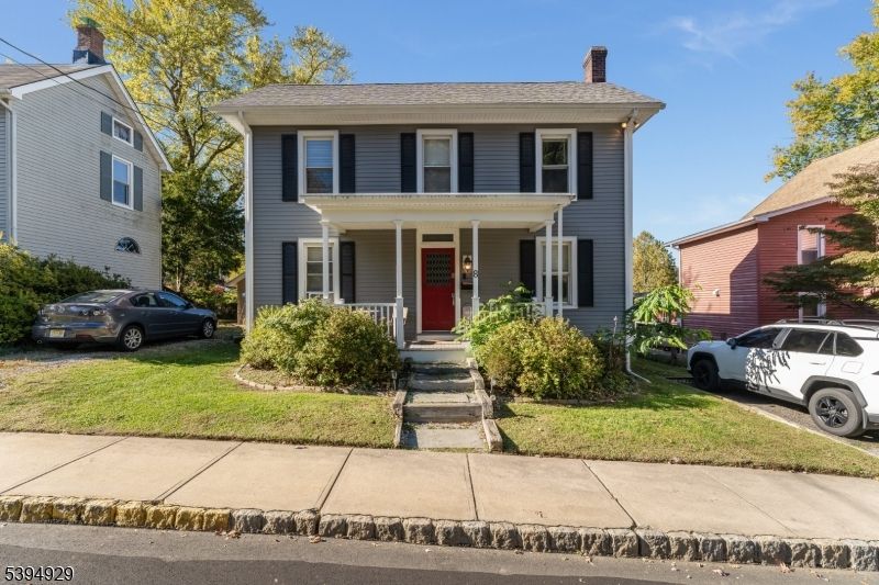 Exterior, Facade, Georgian