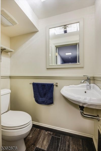 Bathroom, Interior, Wood Texture Flooring
