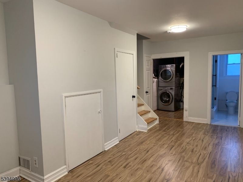 Interior, Utility Closets, Washer, Wood Texture Flooring