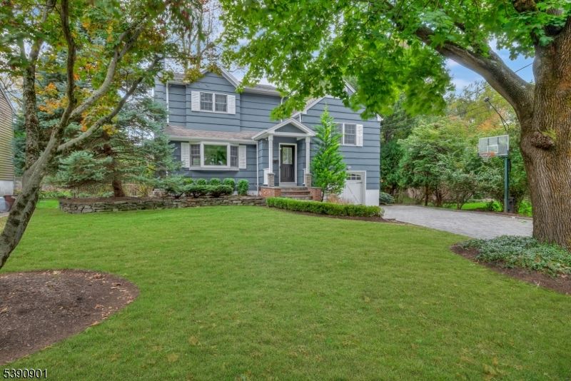 Attached, Backyard, Exterior, Facade, Split Level