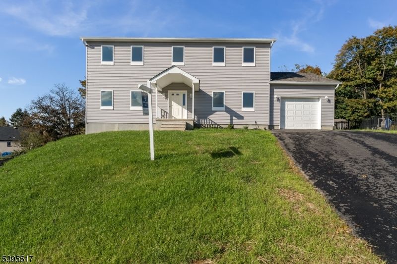 Attached, Exterior, Facade, Georgian