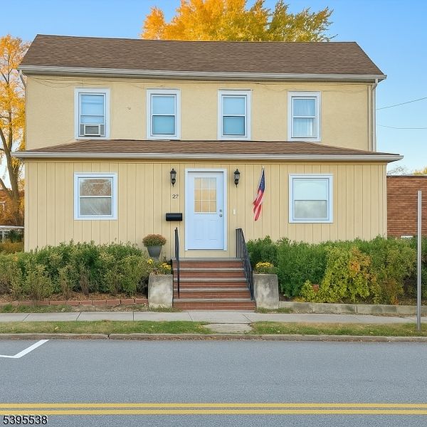 Exterior, Facade, Georgian