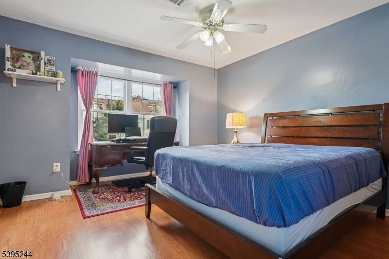 Bedroom, Home Office, Interior, Wood Texture Flooring