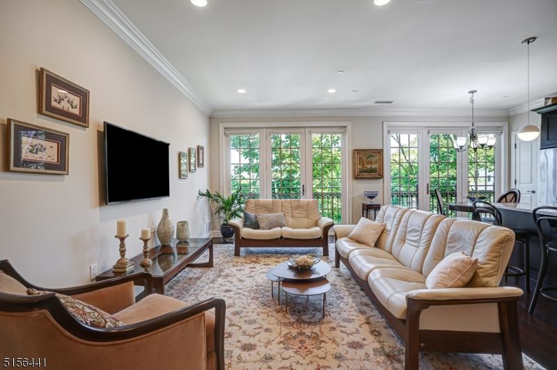 Dining room, Interior, Living room, Pendant Lights, Recessed Lighting