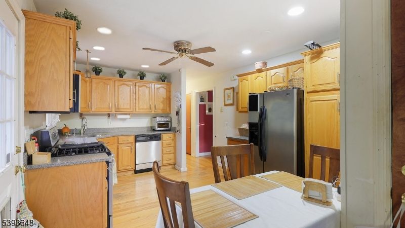 Dining room, Interior, Kitchen, Recessed Lighting, Wood Texture Flooring