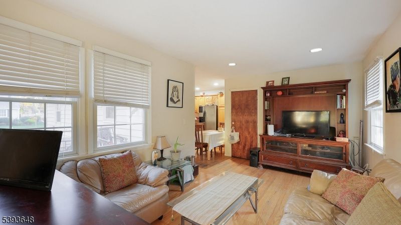 Interior, Kitchen, Living room, Recessed Lighting, Wood Texture Flooring