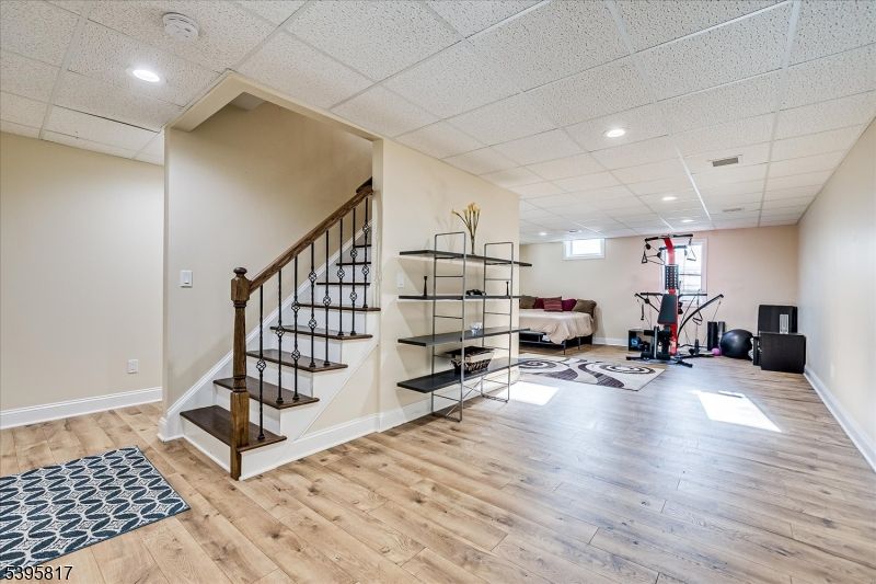 Fitness Equipment, Interior, Recessed Lighting, Wood Texture Flooring