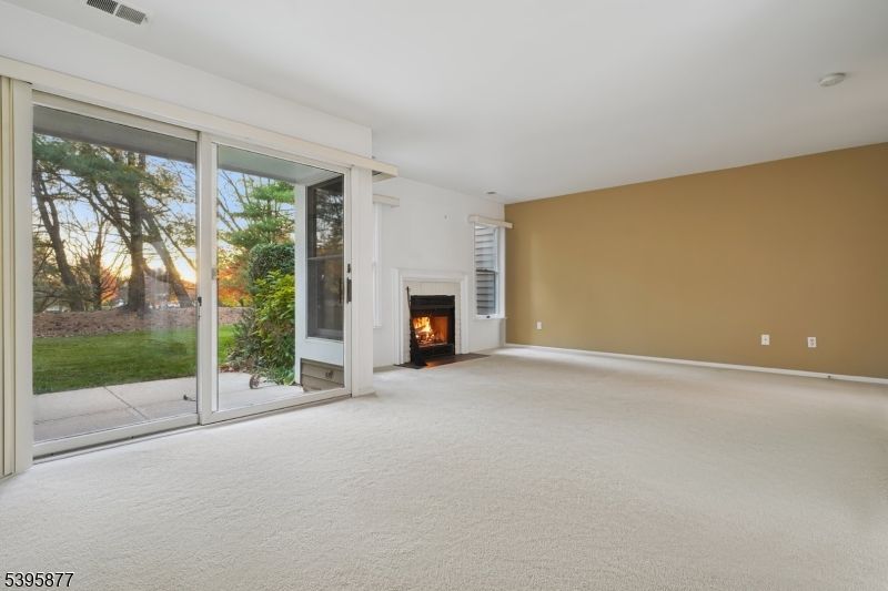 Empty room, Fireplace, Interior