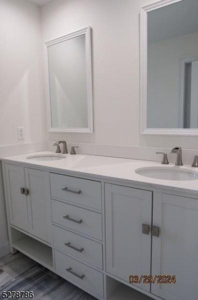 Bathroom, Dual Sink Vanities, Interior, Wood Texture Flooring