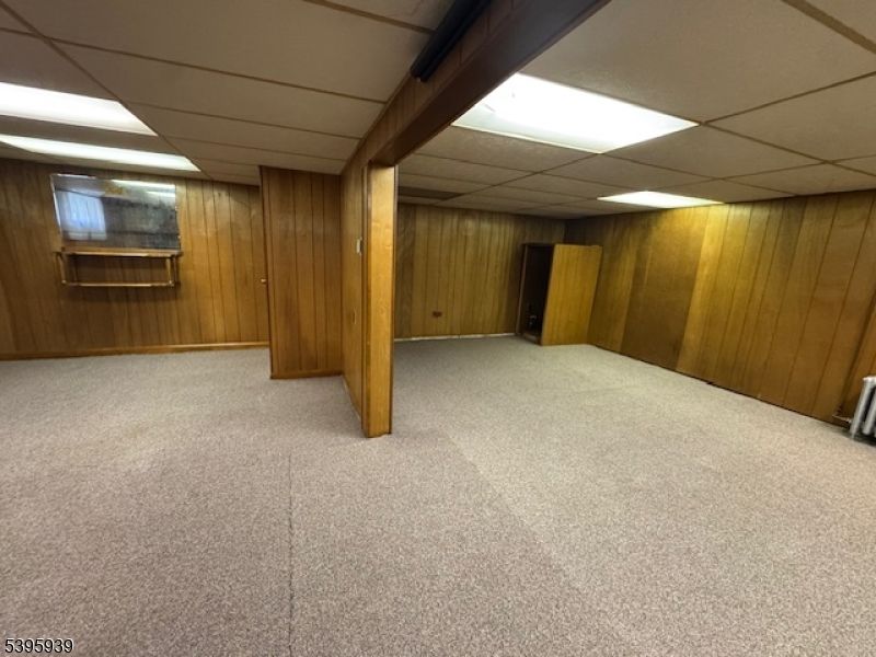 Empty room, Interior, Recessed Lighting, Wooden Walls