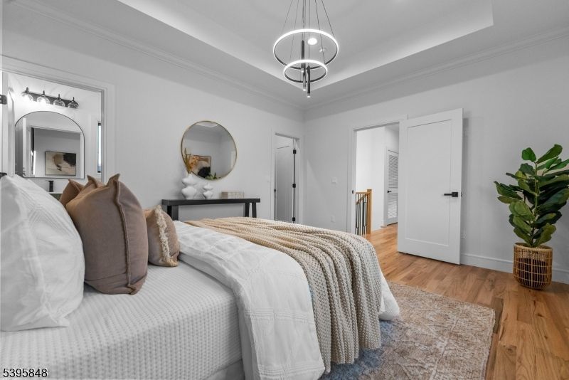 Bedroom, Interior, Pendant Lights, Wood Texture Flooring