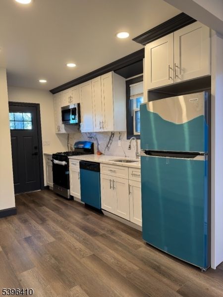 Interior, Kitchen, Marble Walls, Recessed Lighting, Wood Texture Flooring