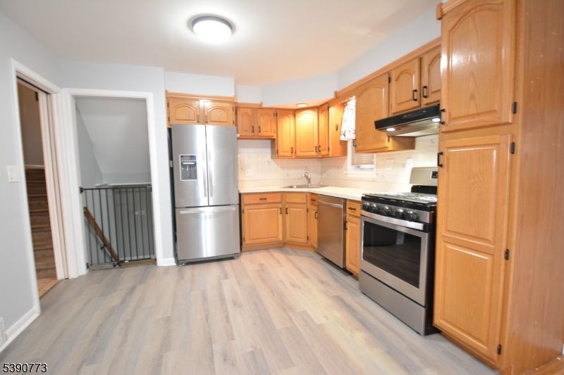 Interior, Kitchen, Stainless Steel Appliances, Wood Texture Flooring