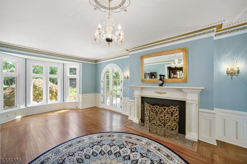 Chandelier, Fireplace, Interior, Wood Texture Flooring