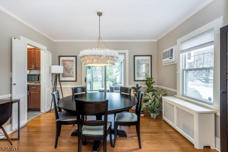 Chandelier, Dining room, Interior, Pendant Lights, Wood Texture Flooring