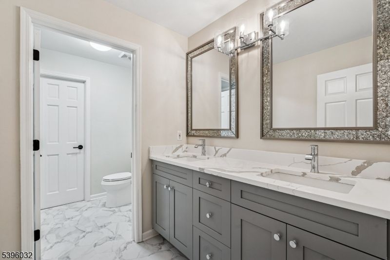 Bathroom, Dual Sink Vanities, Interior, Marble
