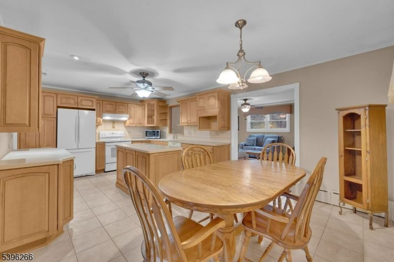 Dining room, Interior, Kitchen, Pendant Lights
