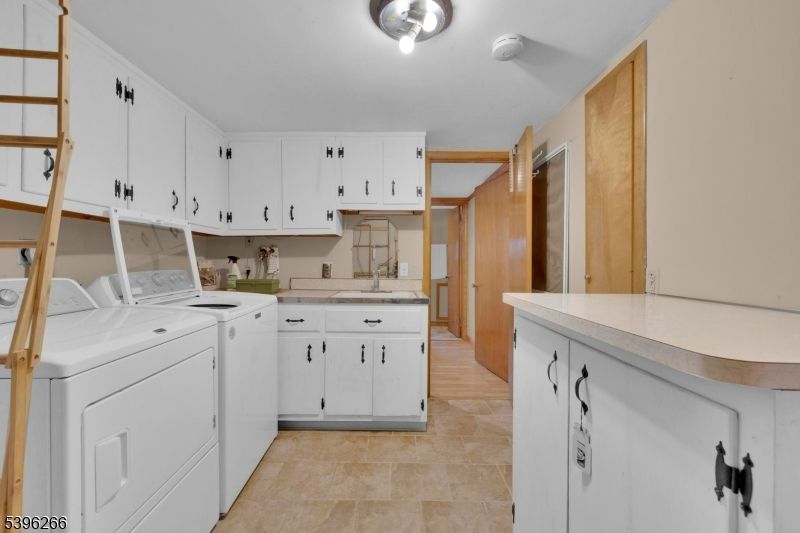 Interior, Kitchen, Washer