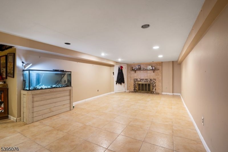 Empty room, Fireplace, Interior, Recessed Lighting