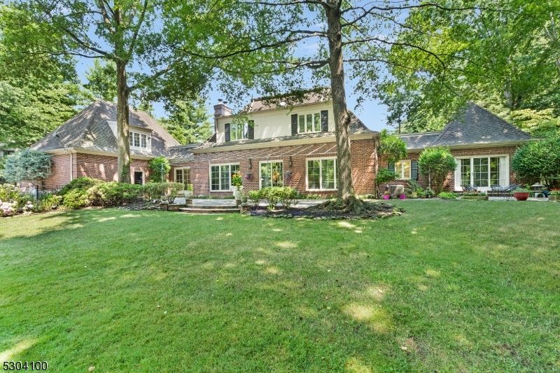 Backyard, Exterior, Facade, Brick Facade, French Provincial