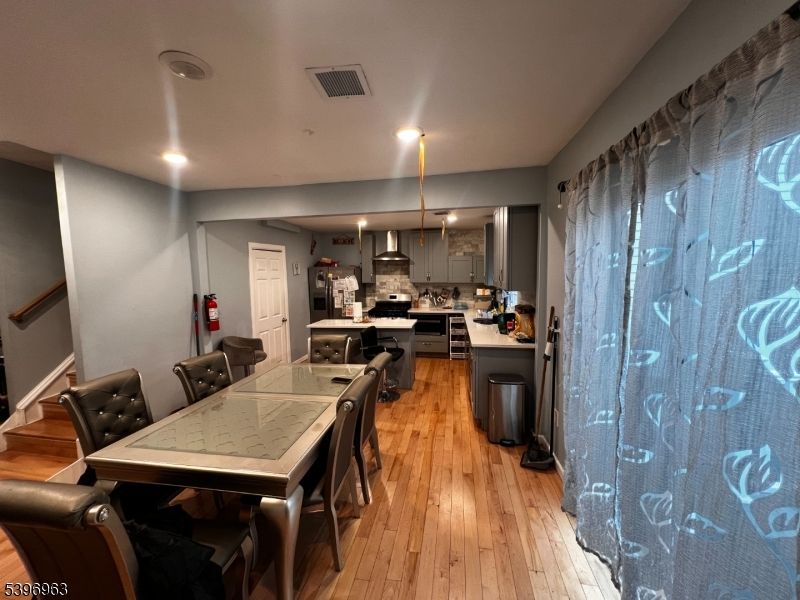 Dining room, Interior, Kitchen, Pendant Lights, Recessed Lighting, Wood Texture Flooring