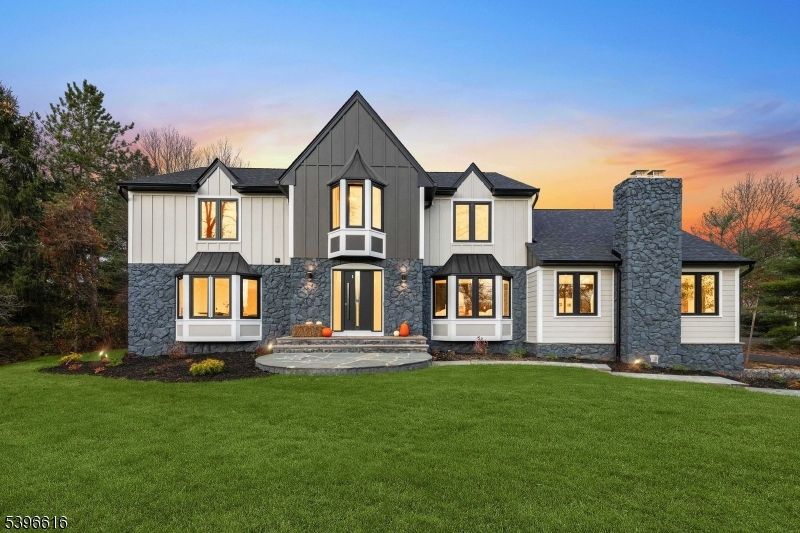 Backyard, Exterior, Facade, Farmhouse