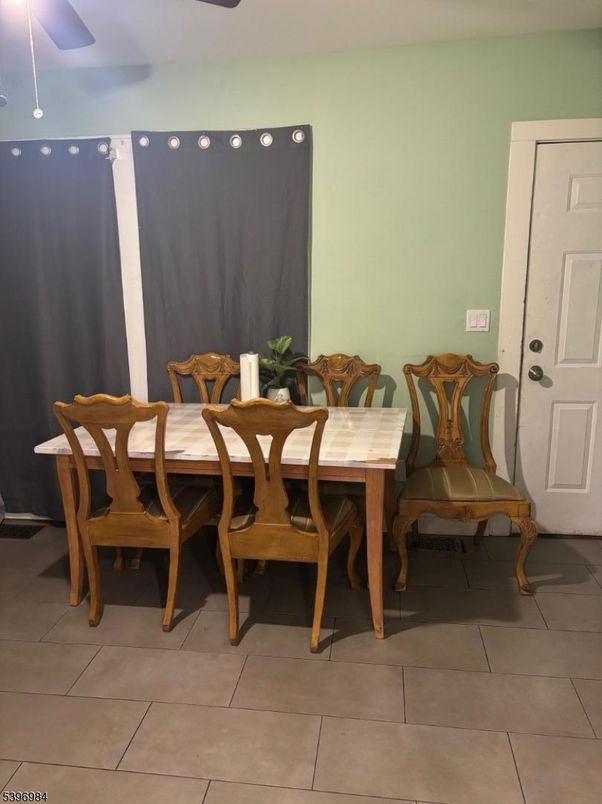 Dining room, Interior