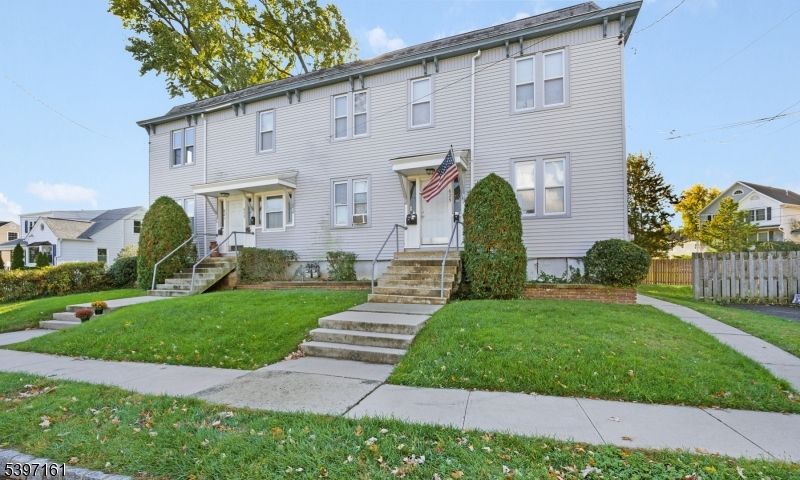 Exterior, Facade, Georgian